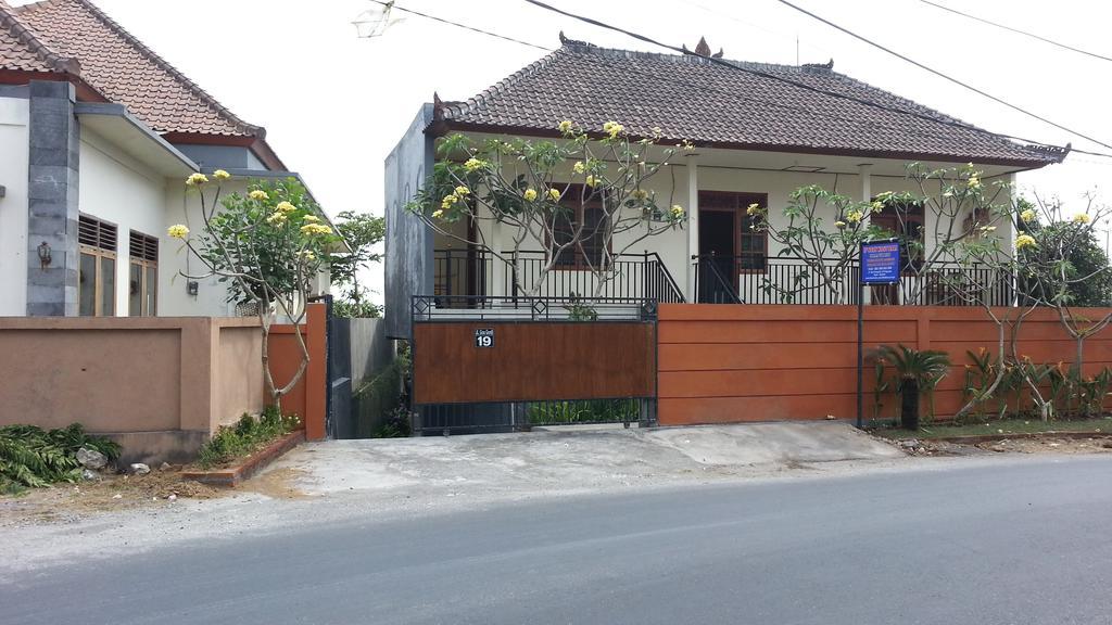 Dstay Kost Bali Jimbaran Kültér fotó